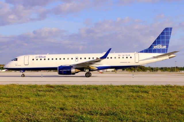 Embraer ERJ-190 (N178JB)