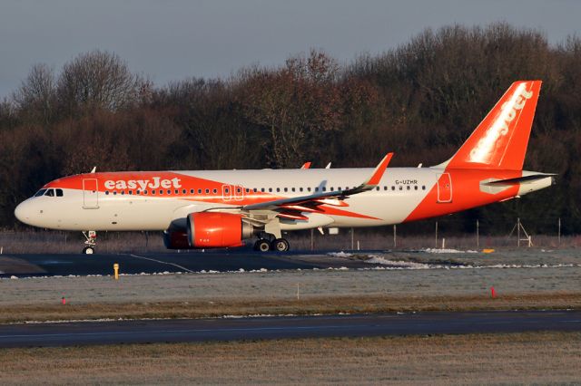 Airbus A320neo (G-UZHR) - EZY1949 off to Geneva