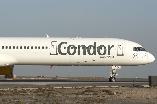 BOEING 757-300 —