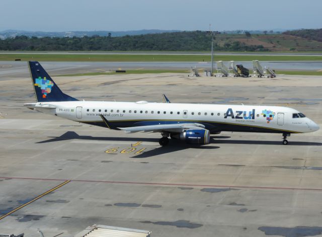 EMBRAER 195 (PR-AXG)