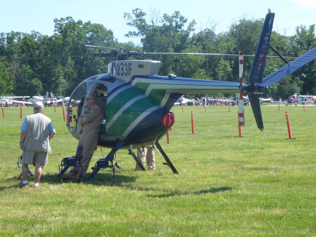 MD Helicopters MD 500 (N9233F)