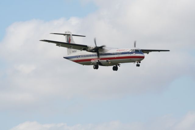 de Havilland Dash 8-100 —