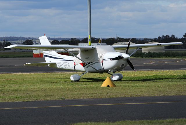 Cessna Skylane (VH-OPA)