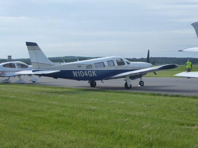 Piper Saratoga (N104GK)