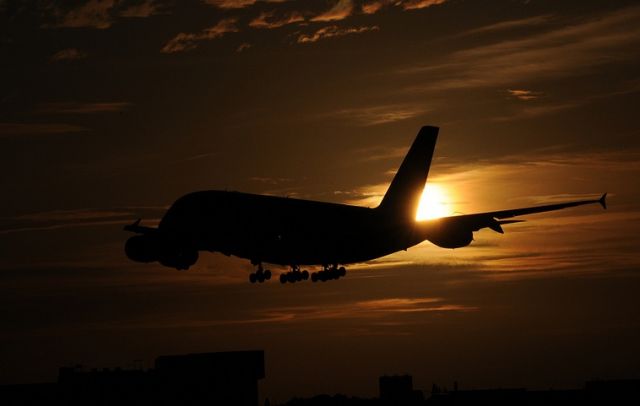 Airbus A380-800 (9M-MNB)