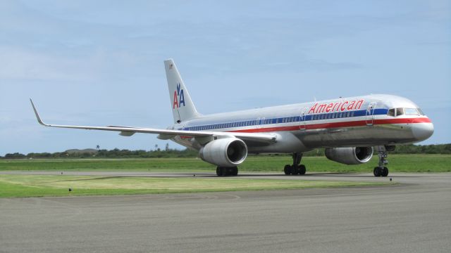 Boeing 757-200 (N621AM)