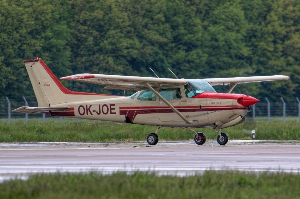 Cessna Skyhawk (OK-JOE)