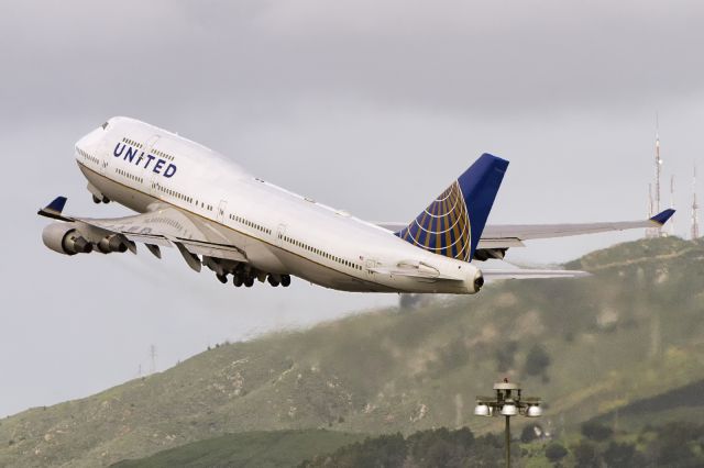 Boeing 747-400 (N175UA) - 6th March, 2016