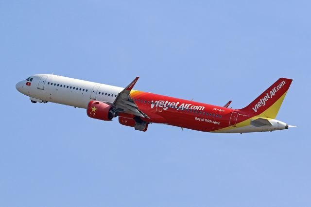 Airbus A321neo (VN-A652)