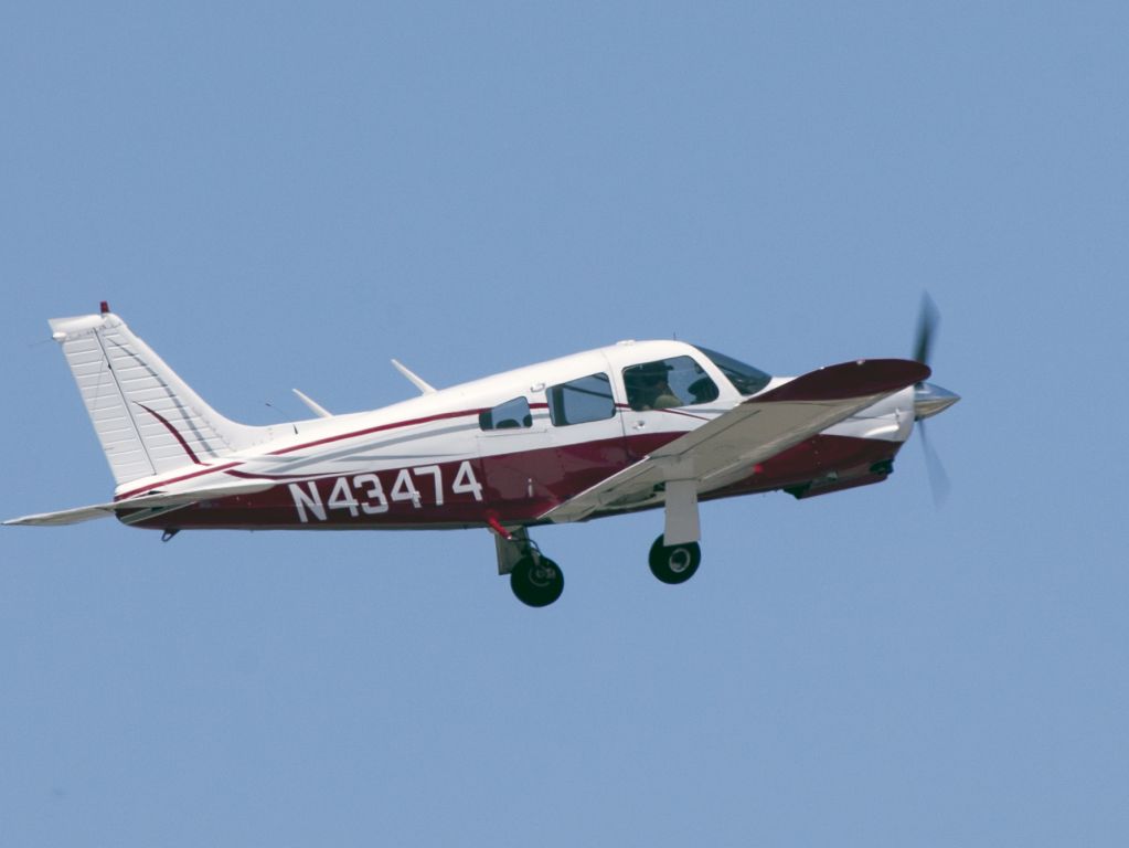 Piper Cherokee (N43474)