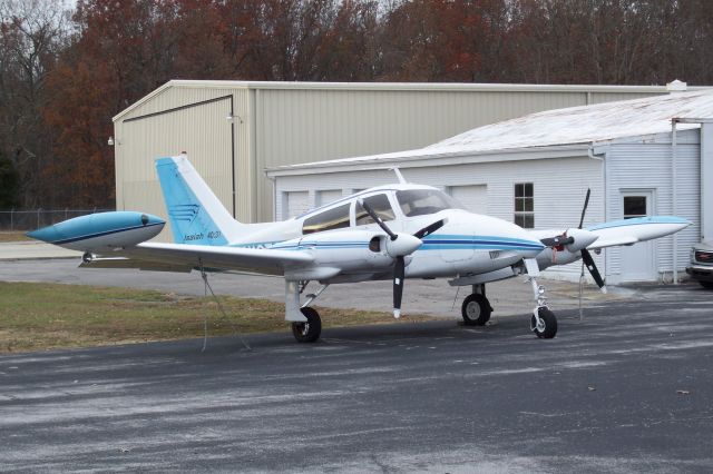 Cessna 310 (N137CM) - 22 Nov 2008