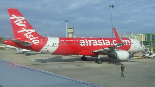 Airbus A320 (RP-C8948) - Air Asia A320-216 RP-C8948 Tagbilaran Airport Philippines 7 November 2019