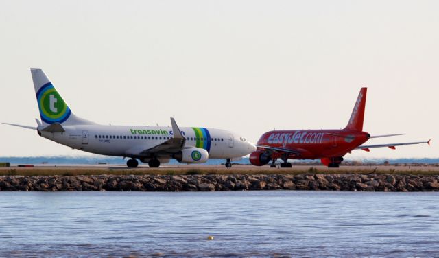 Boeing 737-700 (PH-XRC)