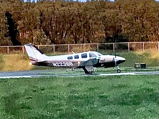 BEECH 58P Pressurized Baron (N223SB)