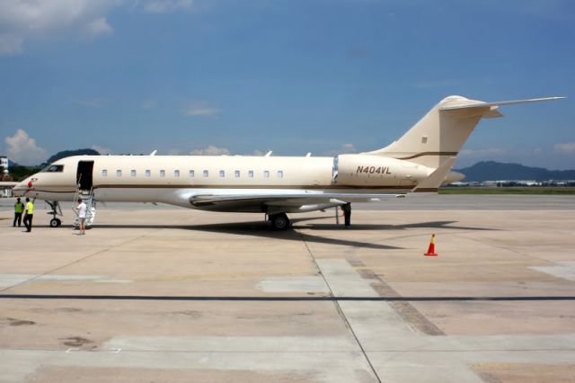 Bombardier Global Express (N404VL)