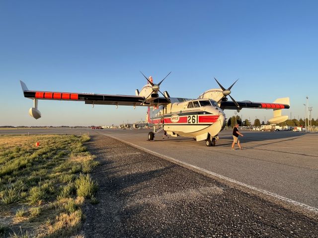 Canadair CL-415 SuperScooper (N392AC)