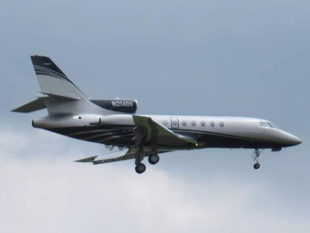Dassault Falcon 50 (N214DV)