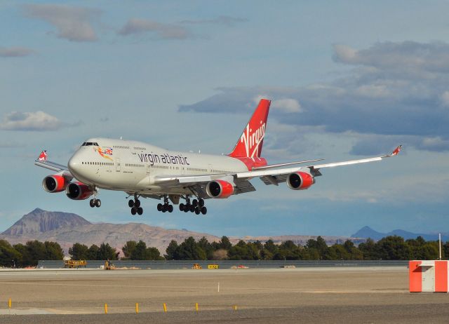 Boeing 747-400 (G-VLIP)