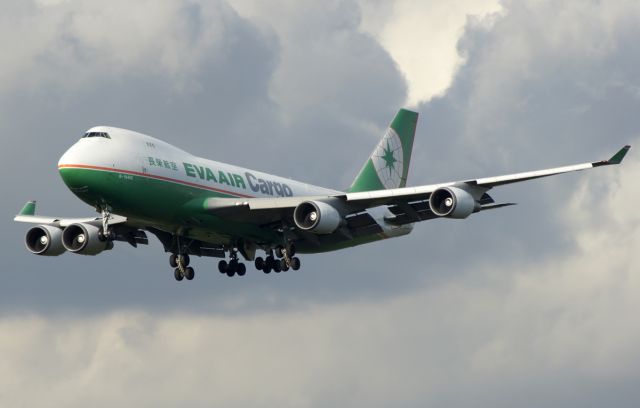 Boeing 747-400 (B-16482)