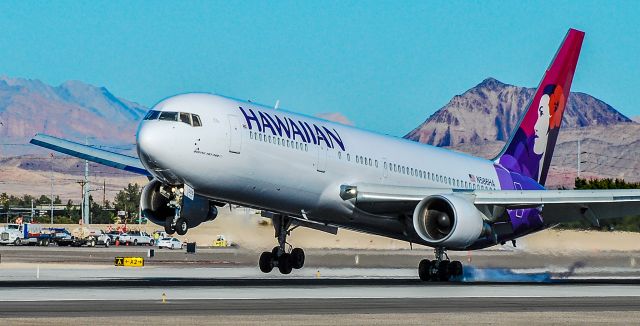 BOEING 767-300 (N586HA) - N586HA Hawaiian Air Boeing 767-3G5/ER  (cn 24259/268) "Ou"