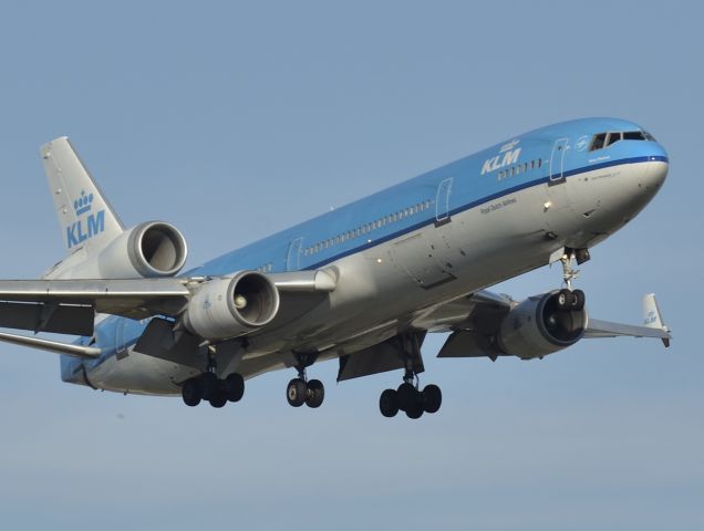 Boeing MD-11 (PH-KCH)