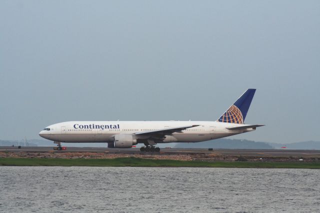 Boeing 777-200 (N78001) - EWR weather diversion in 2007