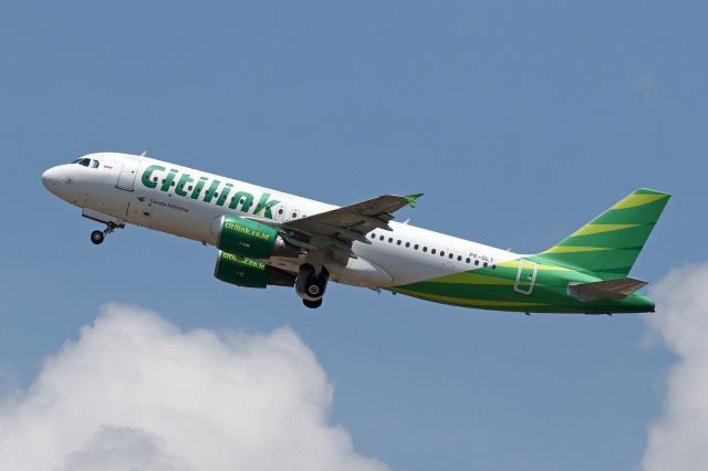 Airbus A320 (PK-GLT)