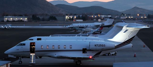 Canadair Challenger 350 (N725QS) - Prepping for an evening flight to Palm Springs (KUDD - Bermuda Dunes).