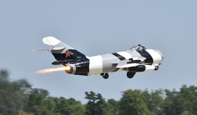 MIKOYAN MiG-17 (N6953X) - Airventure 2017