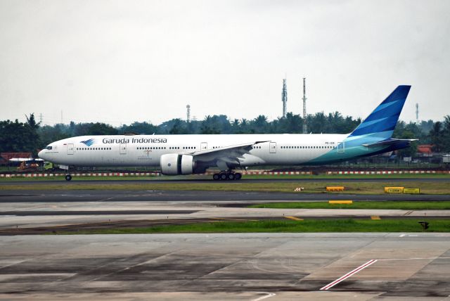 BOEING 777-300 (PK-GIK)