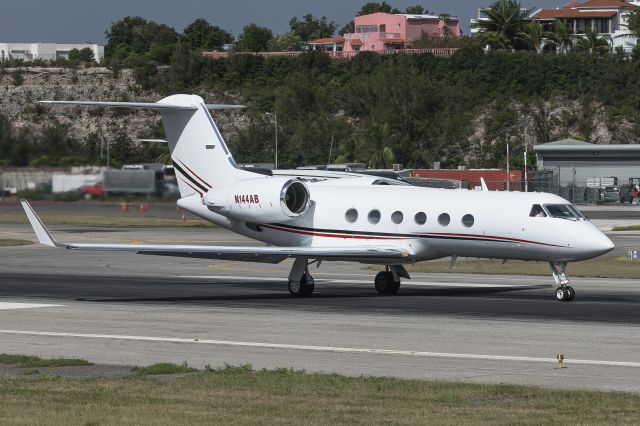 Gulfstream Aerospace Gulfstream IV (N144AB)