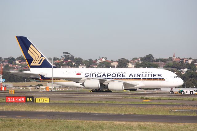 Airbus A380-800 (9V-SKH)