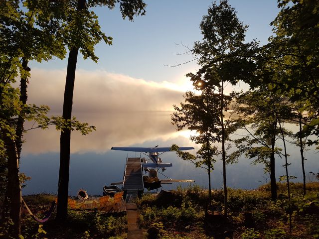 Cessna Skyhawk (C-GTGG) - Foggy morning on the dock in 2016