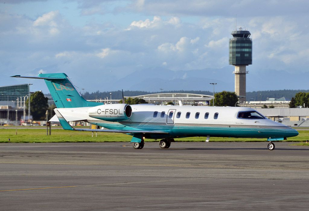 Learjet 45 (C-FSDL)