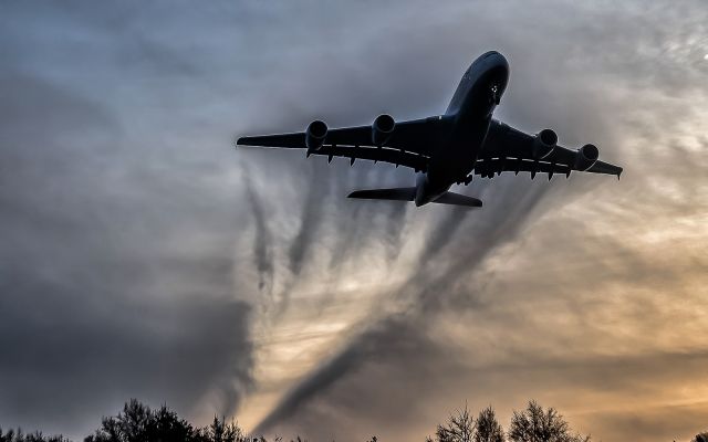 Airbus A380-800 (D-AIMC) - 25.02.2017 D-AIMC Lufthansa Airbus A380-841