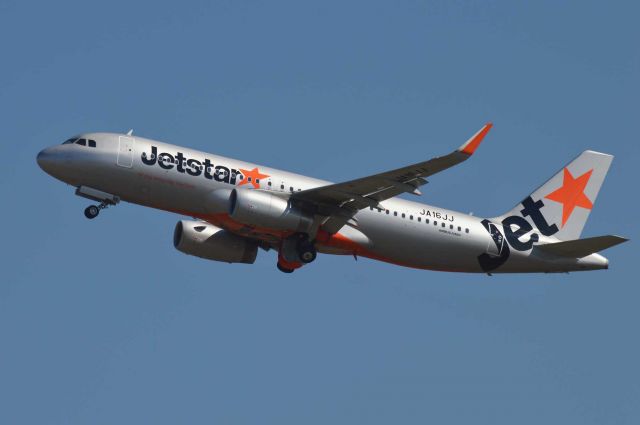 Airbus A320 (JA16JJ)