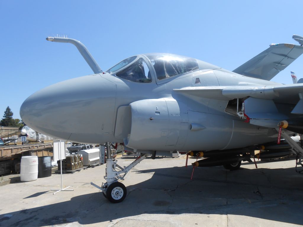 Grumman Prowler (15-5595) - VA-155