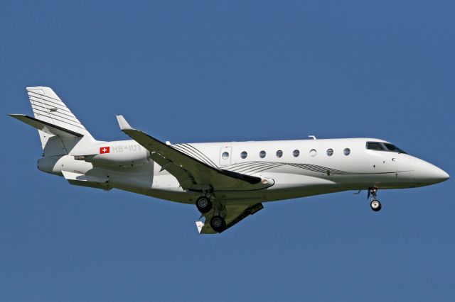 HB-IUT —