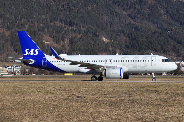 Airbus A320neo (SE-ROJ)