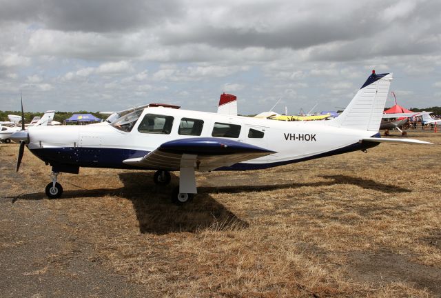 Piper Saratoga/Lance (VH-HOK)