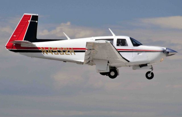 Mooney M-20 (N4532H) - Angel Flight landing at Merced Regional Airport (KMCE)