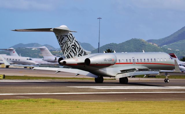 Bombardier Global Express (OE-LGX)