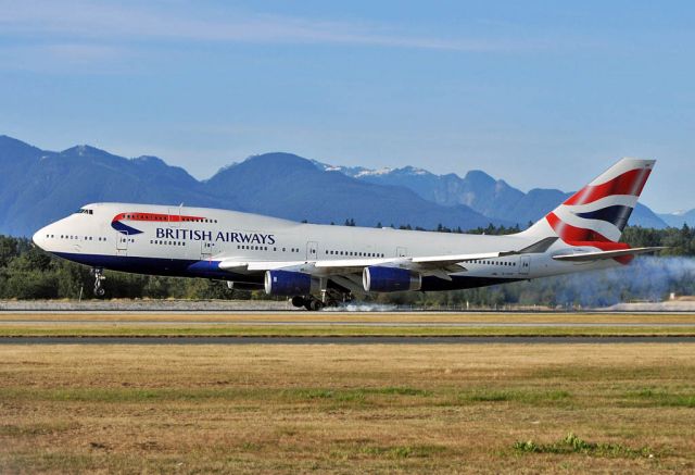 Boeing 747-400 (G-CIVF)