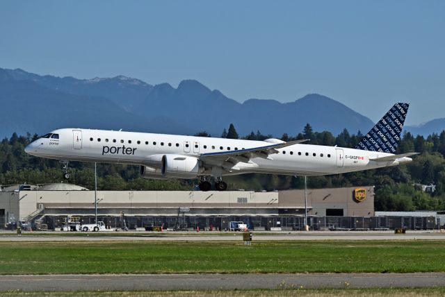 EMBRAER ERJ-190-400 (C-GKQP)