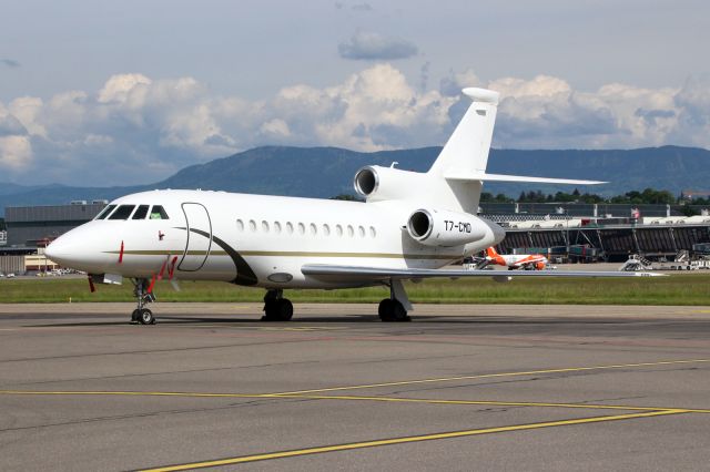 Dassault Falcon 900 (T7-CMD)