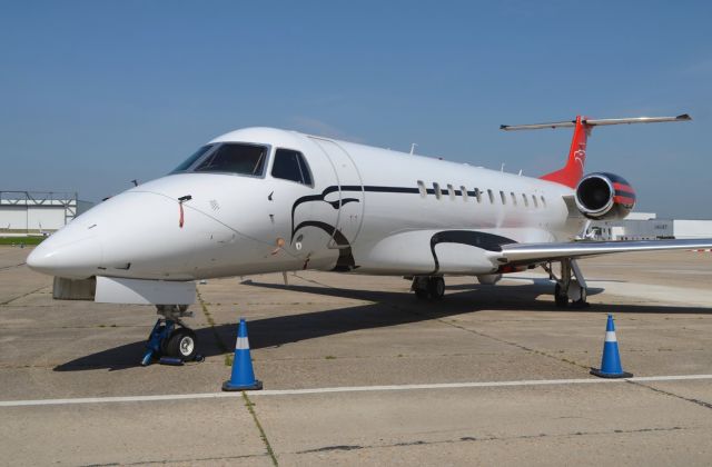 Embraer ERJ-135 (OE-IDH)