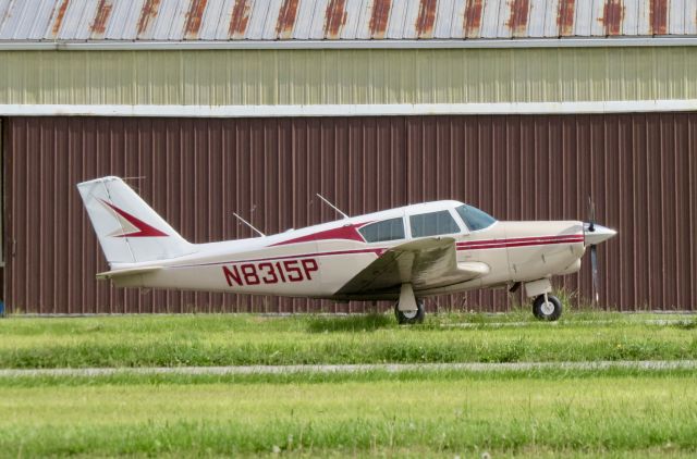 Piper PA-24 Comanche (N8315P)