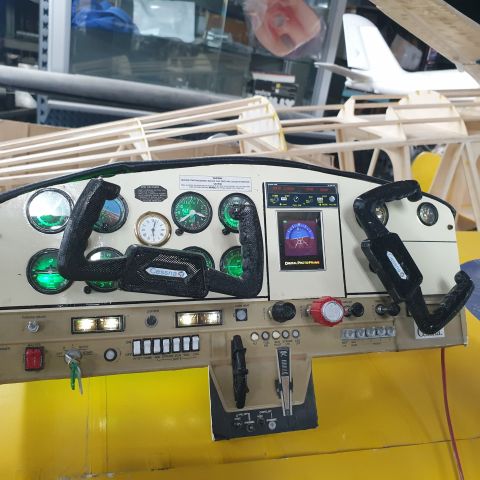 — — - Cessna 152 40 %