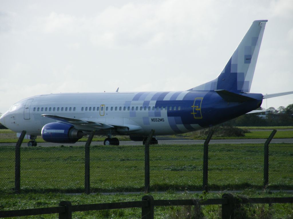 Boeing 737-700 (N552MS) - N552MS Boeing 737-3 cn 25138  parked at dublin 31-10-10 on runway 09-27 ex HZ DRW.
