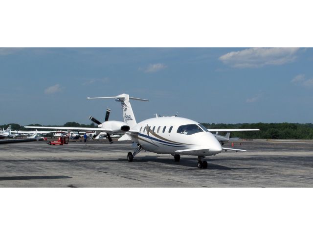 Piaggio P.180 Avanti (N159SL) - Great aircraft. Jet speeds at turboprop fuel flows.